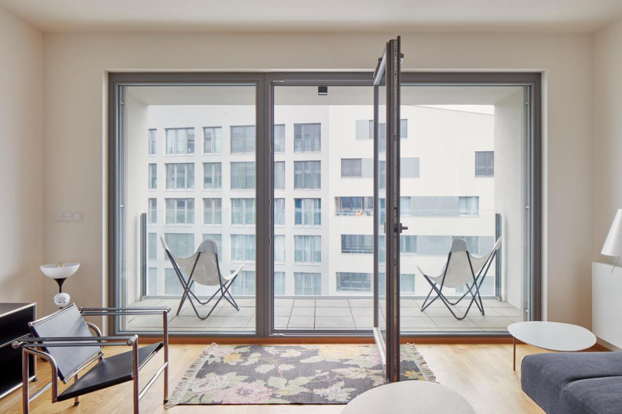 Prague Days - Designer Condo - Trendy Neighborhood エクステリア 写真